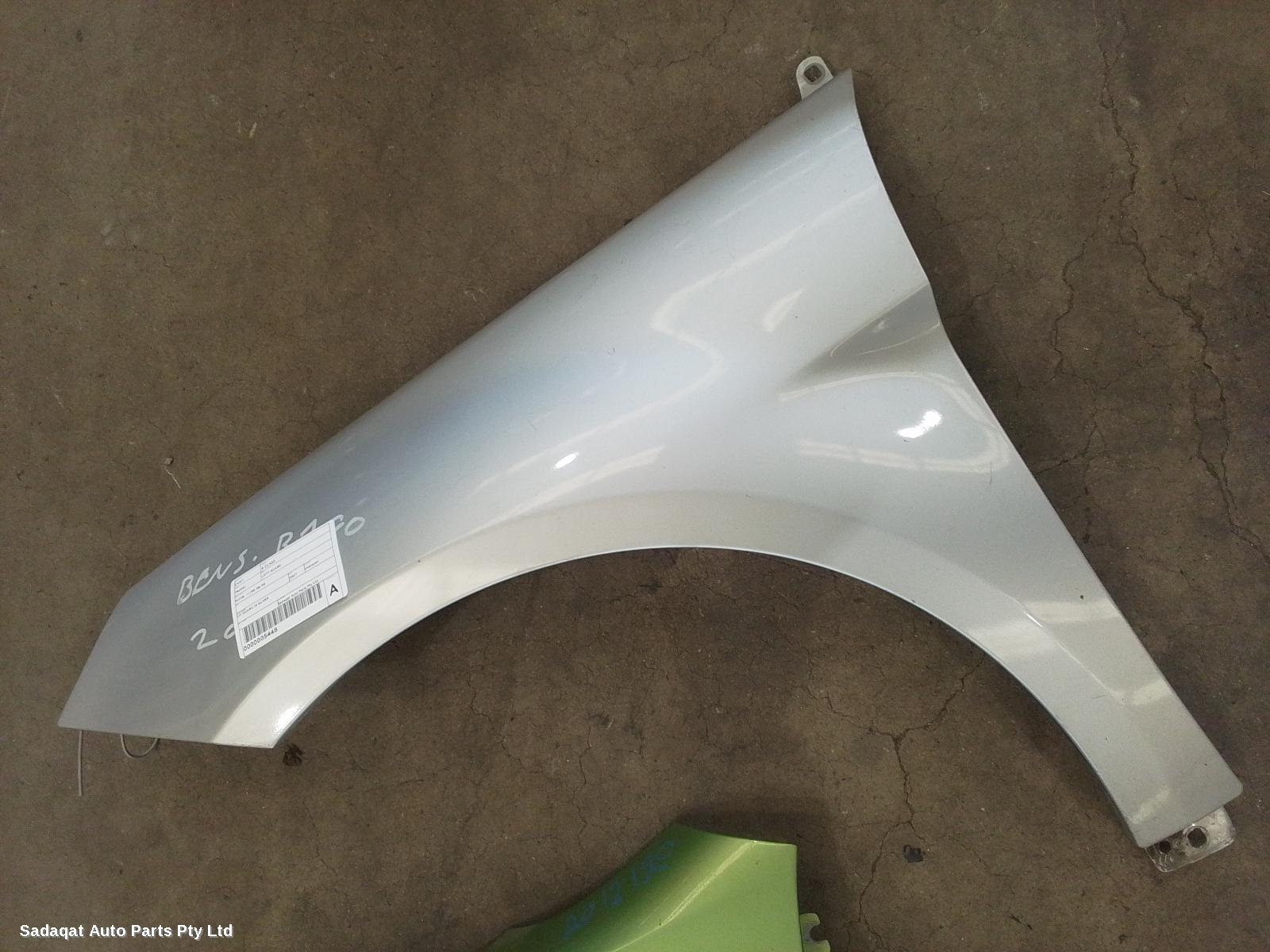 Mercedes B Class Left Guard