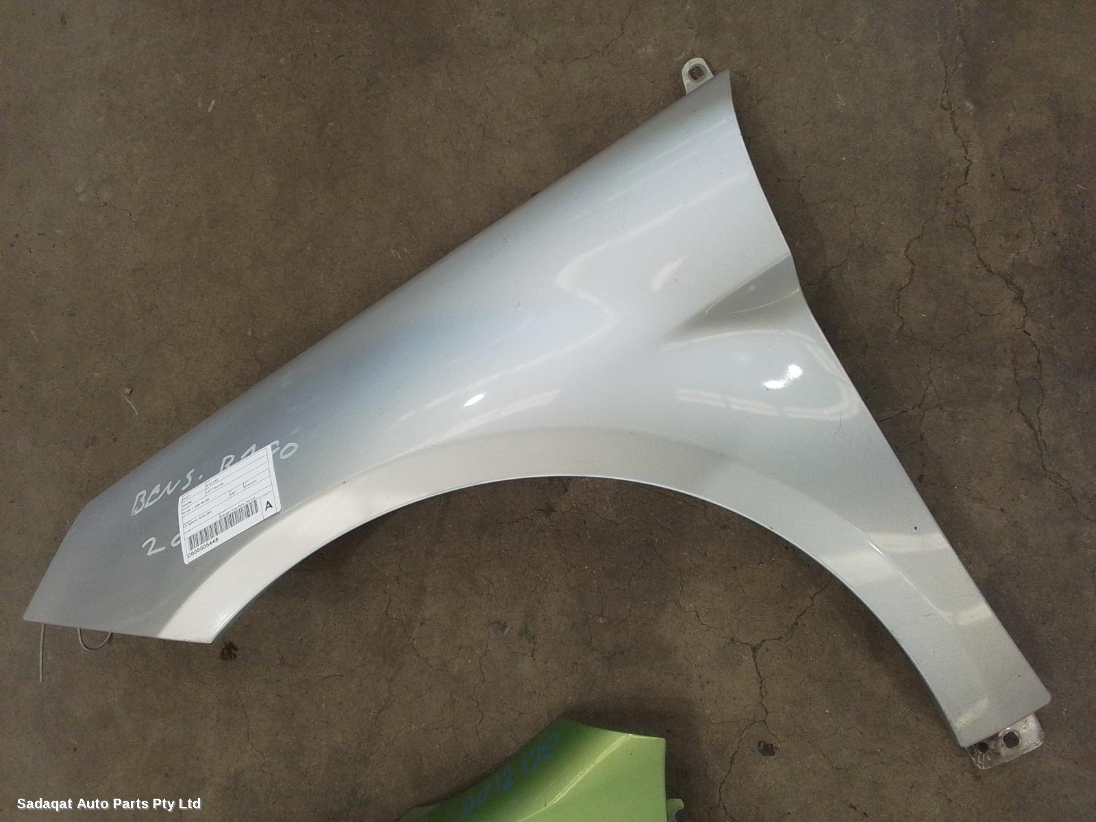 Mercedes B Class Left Guard