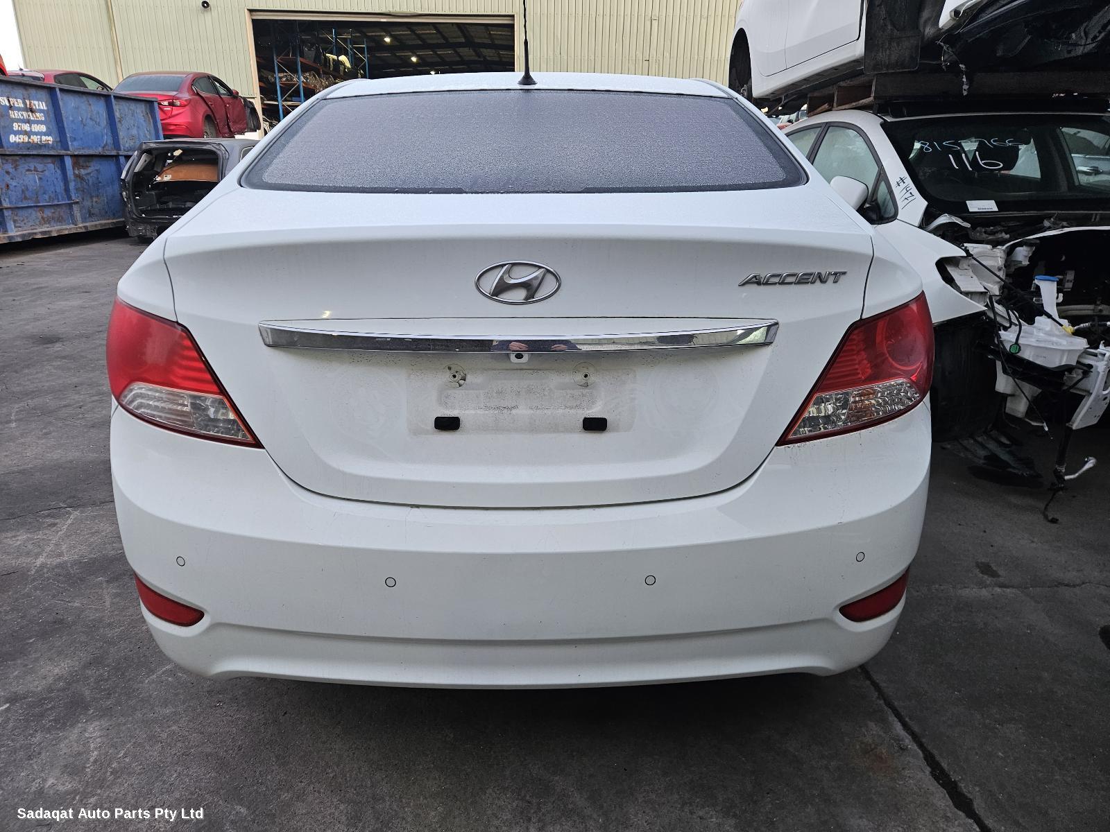 Hyundai Accent Bootlid/tailgate