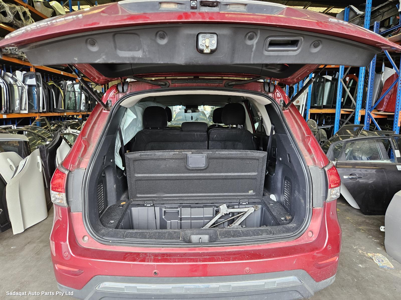 Nissan Pathfinder Sunvisor