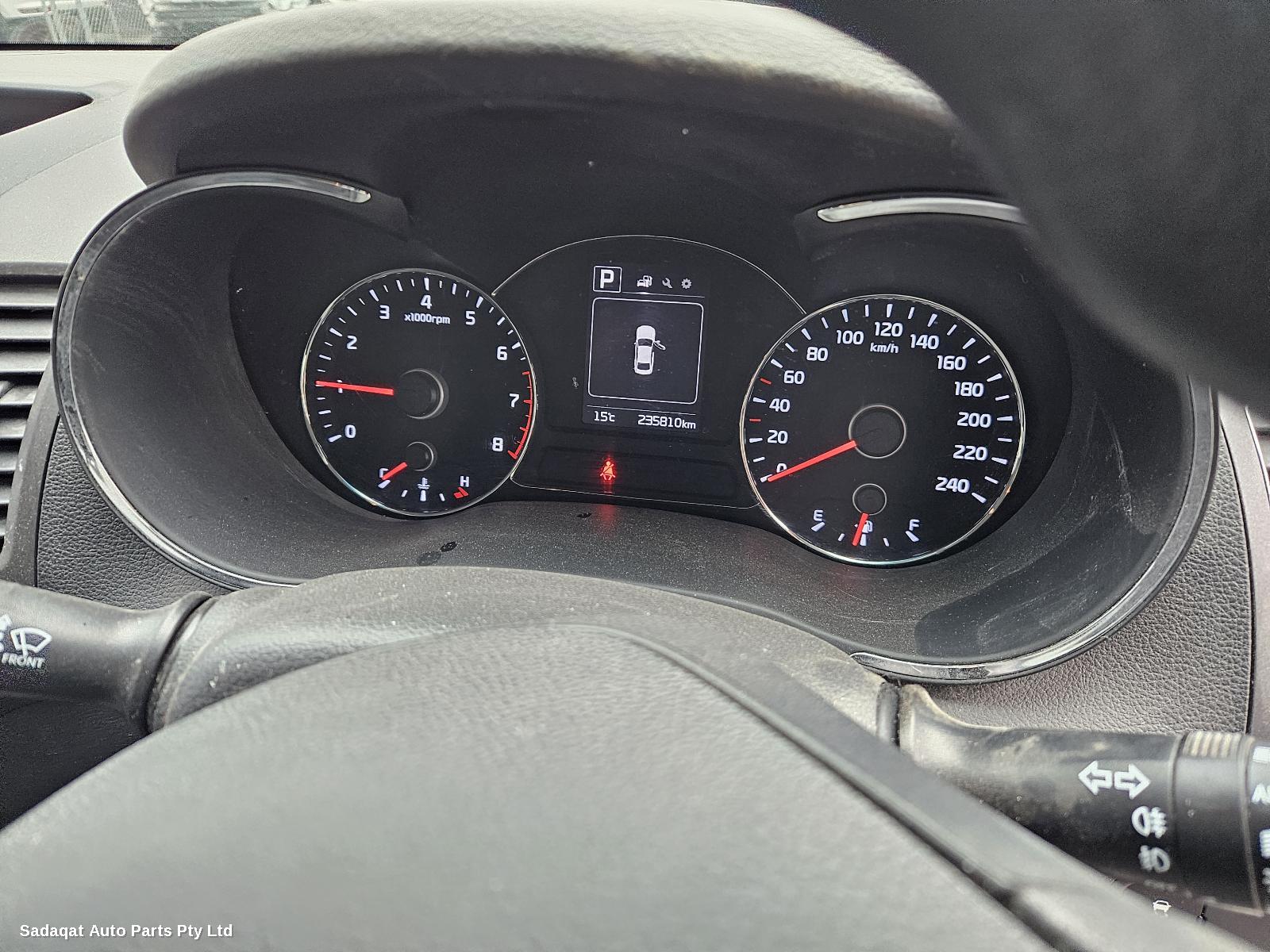 Kia Cerato Right Guard