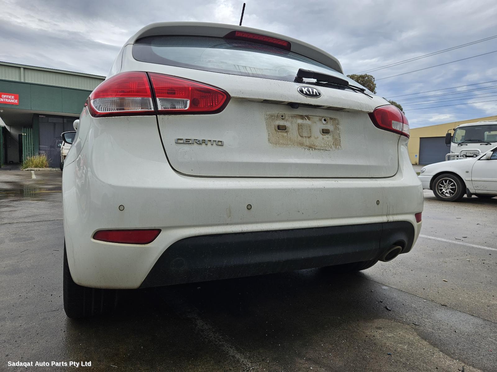 Kia Cerato Right Guard