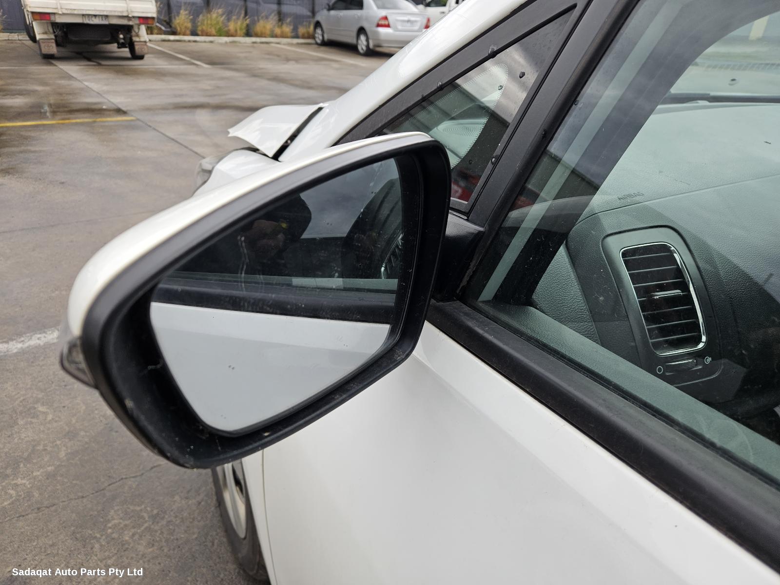 Kia Cerato Right Guard