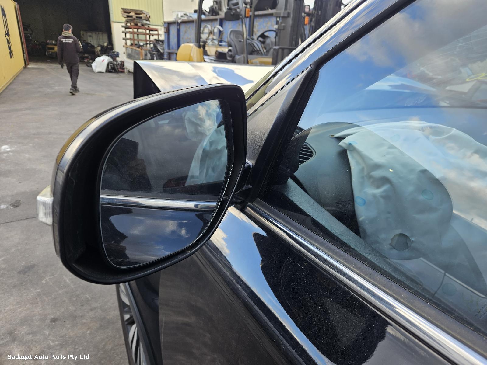 Mitsubishi Outlander Left Rear 1/4 Door Glass