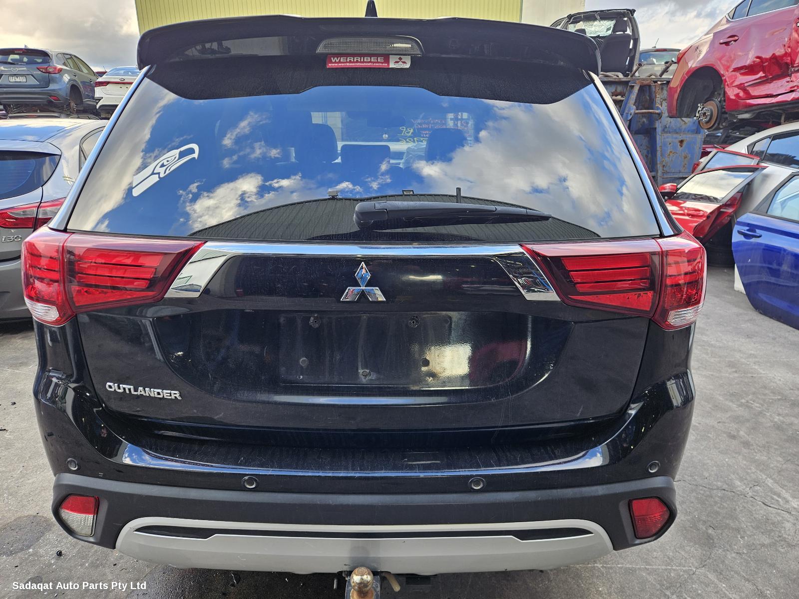 Mitsubishi Outlander Left Rear 1/4 Door Glass