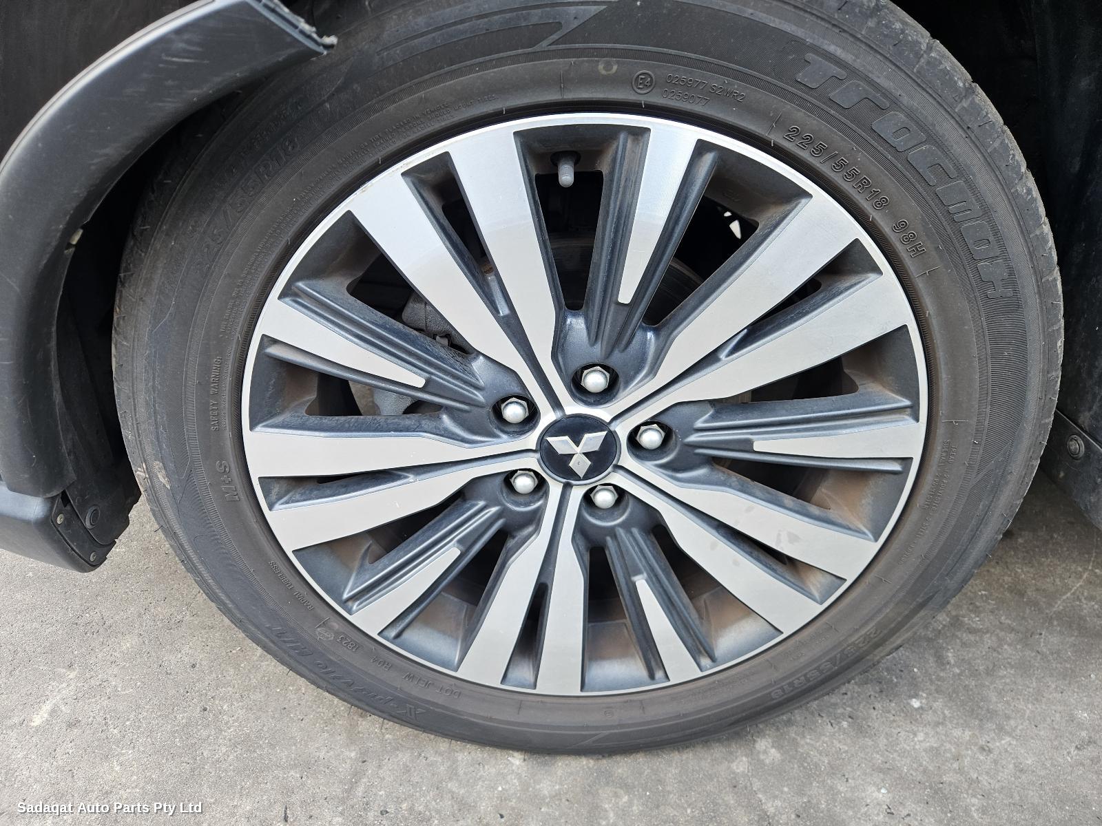 Mitsubishi Outlander Left Rear 1/4 Door Glass