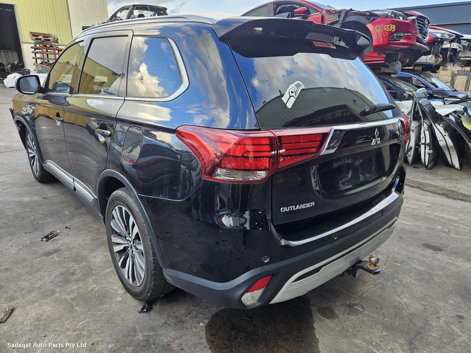 Mitsubishi Outlander Left Rear 1/4 Door Glass