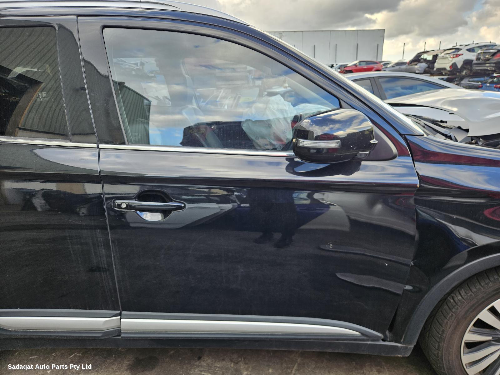 Mitsubishi Outlander Left Rear 1/4 Door Glass