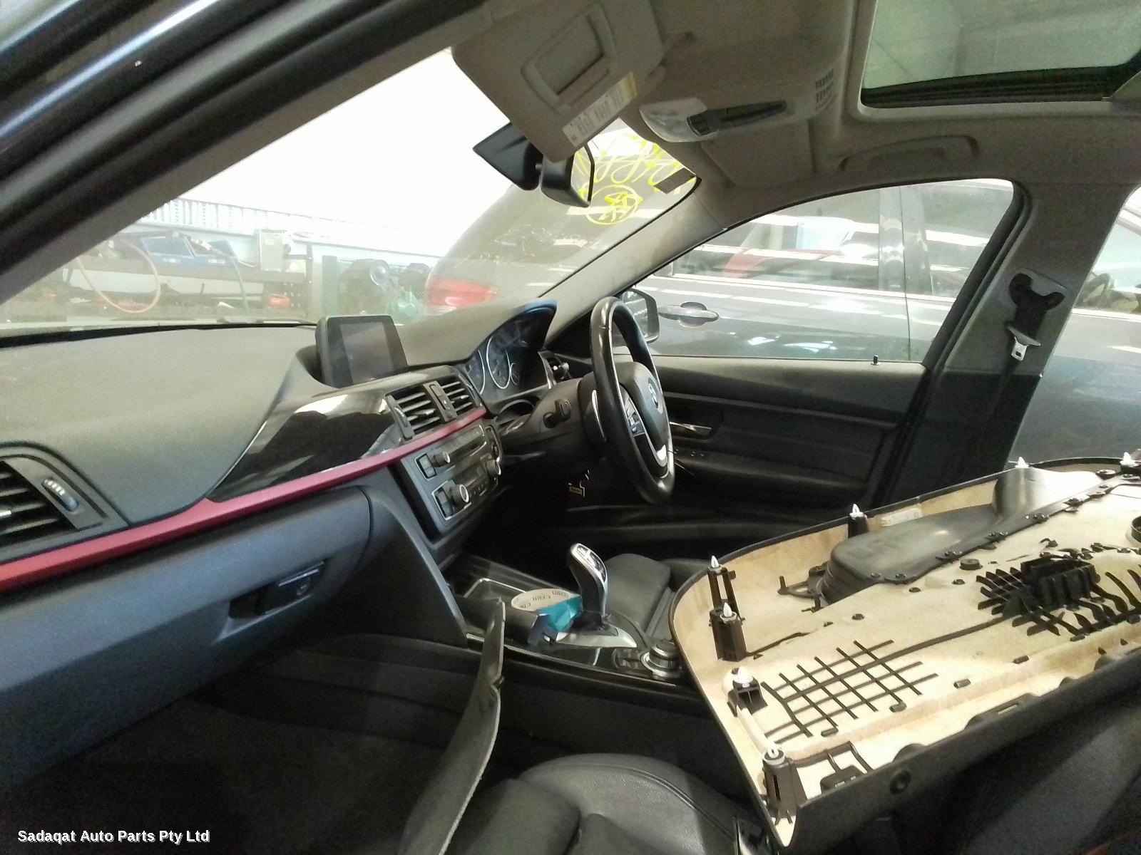 Bmw 3 Series Left Guard