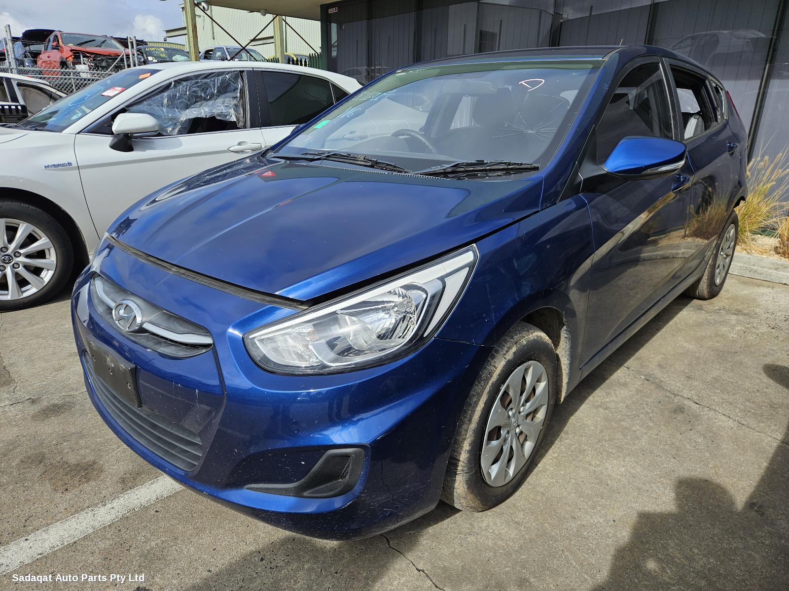 Hyundai Accent Radio/cd/dvd/sat/tv