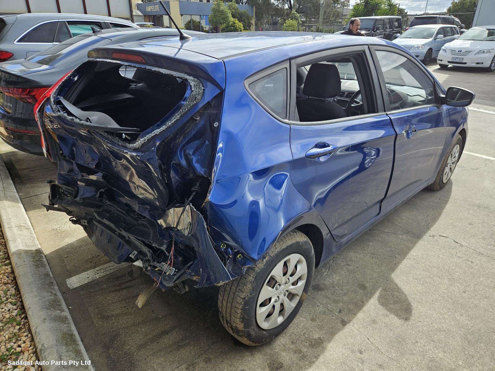 Hyundai Accent Radio/cd/dvd/sat/tv