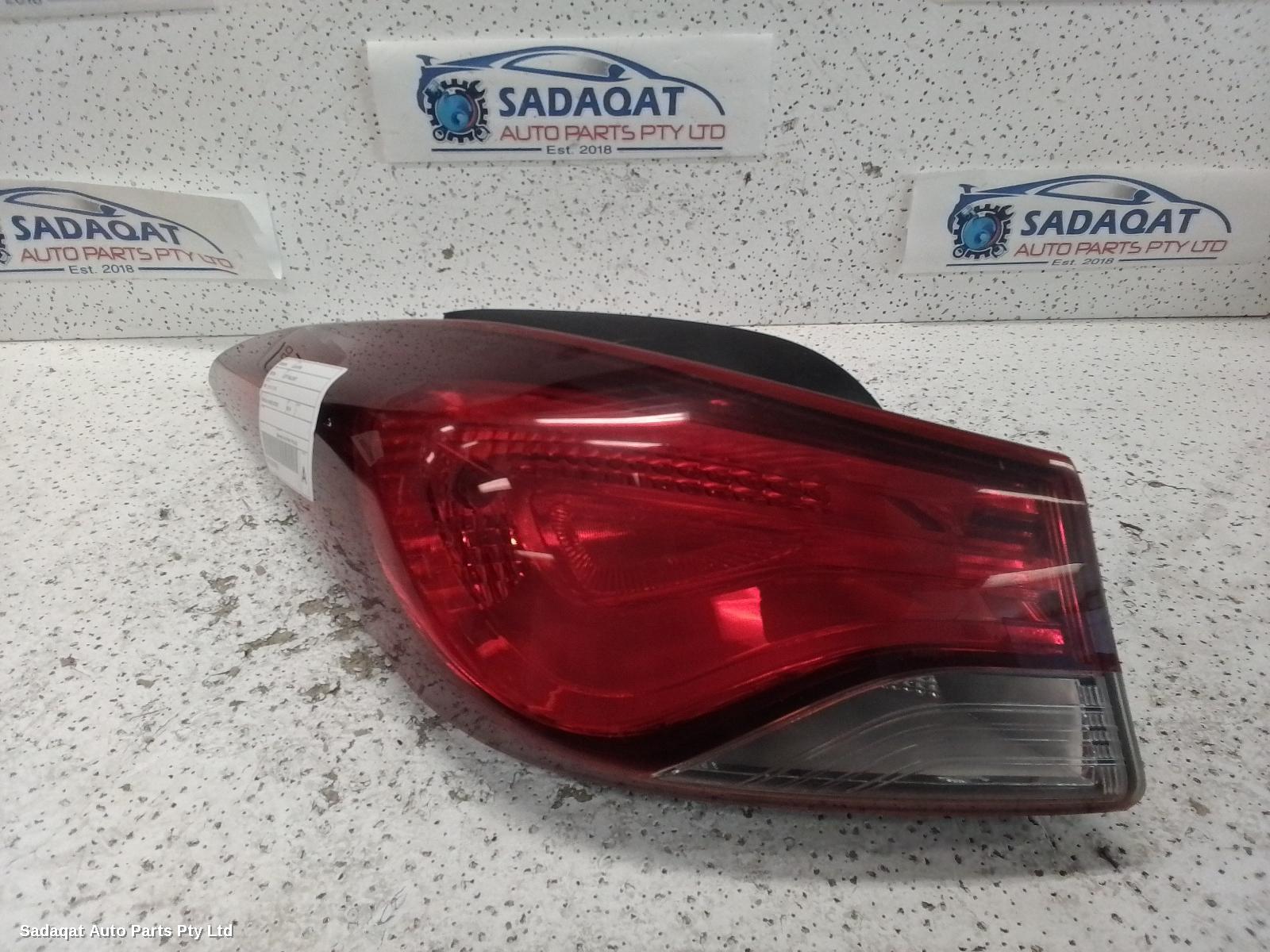 Hyundai Elantra Left Taillight