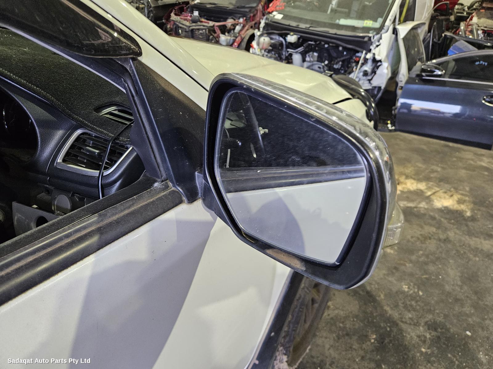 Mitsubishi Triton Right Door Mirror