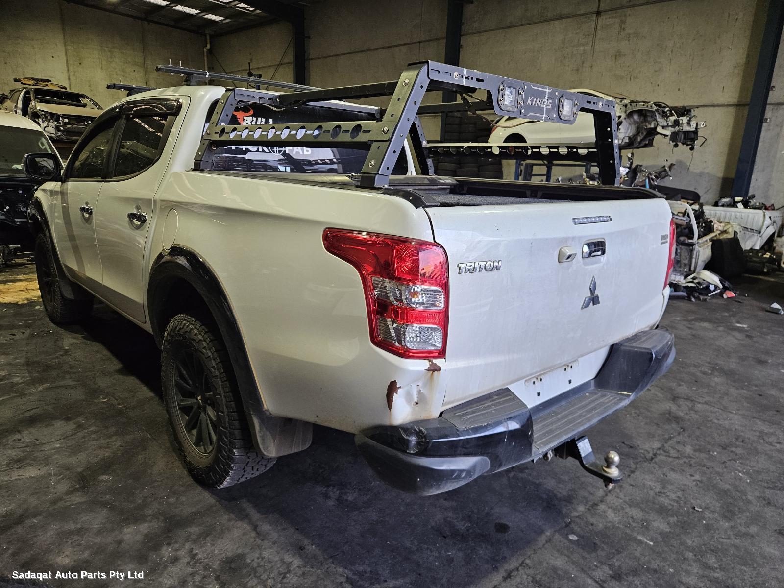 Mitsubishi Triton Right Door Mirror