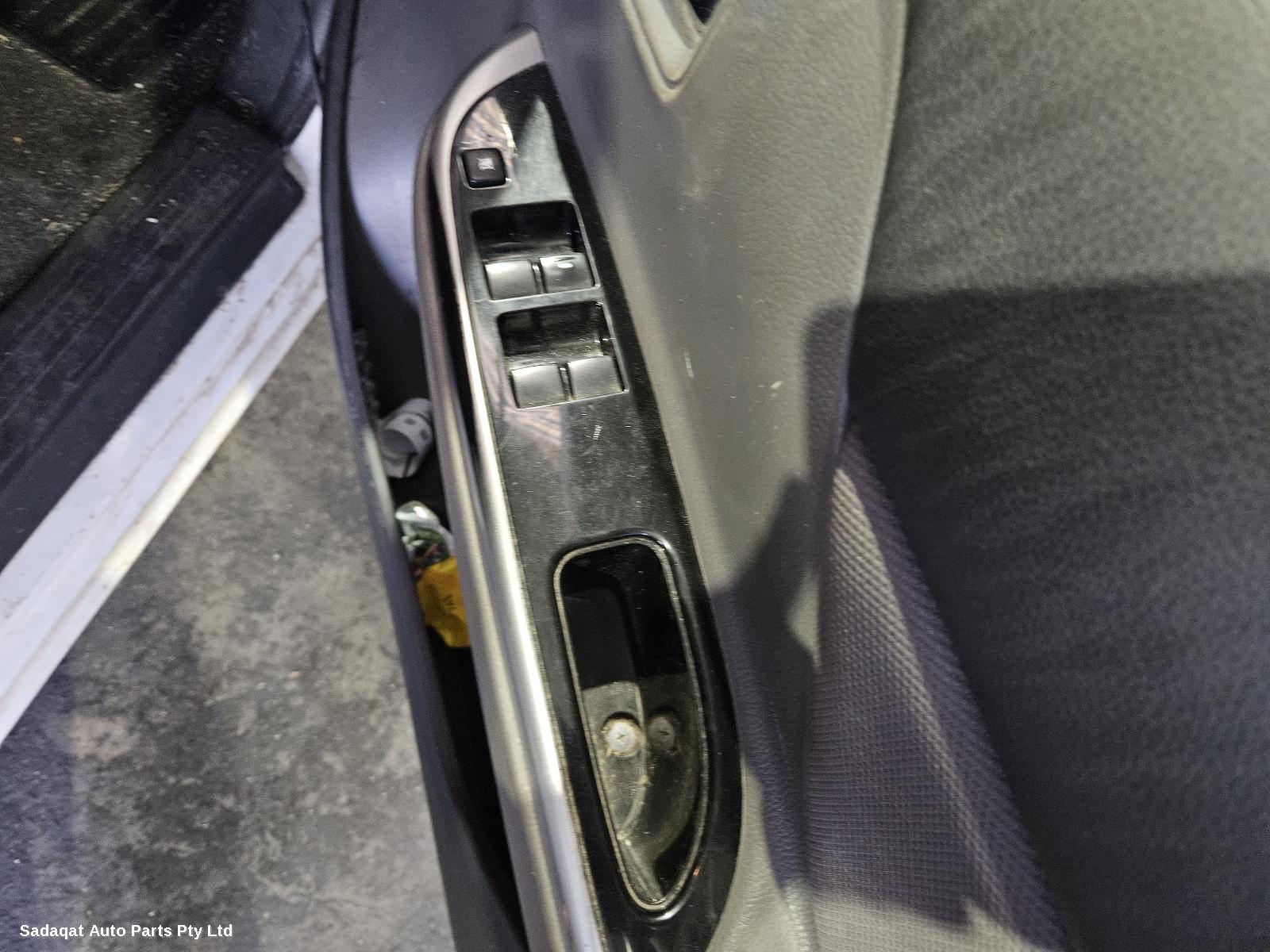 Mitsubishi Triton Right Door Mirror