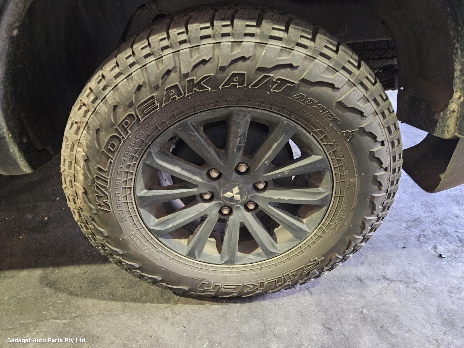 Mitsubishi Triton Right Door Mirror