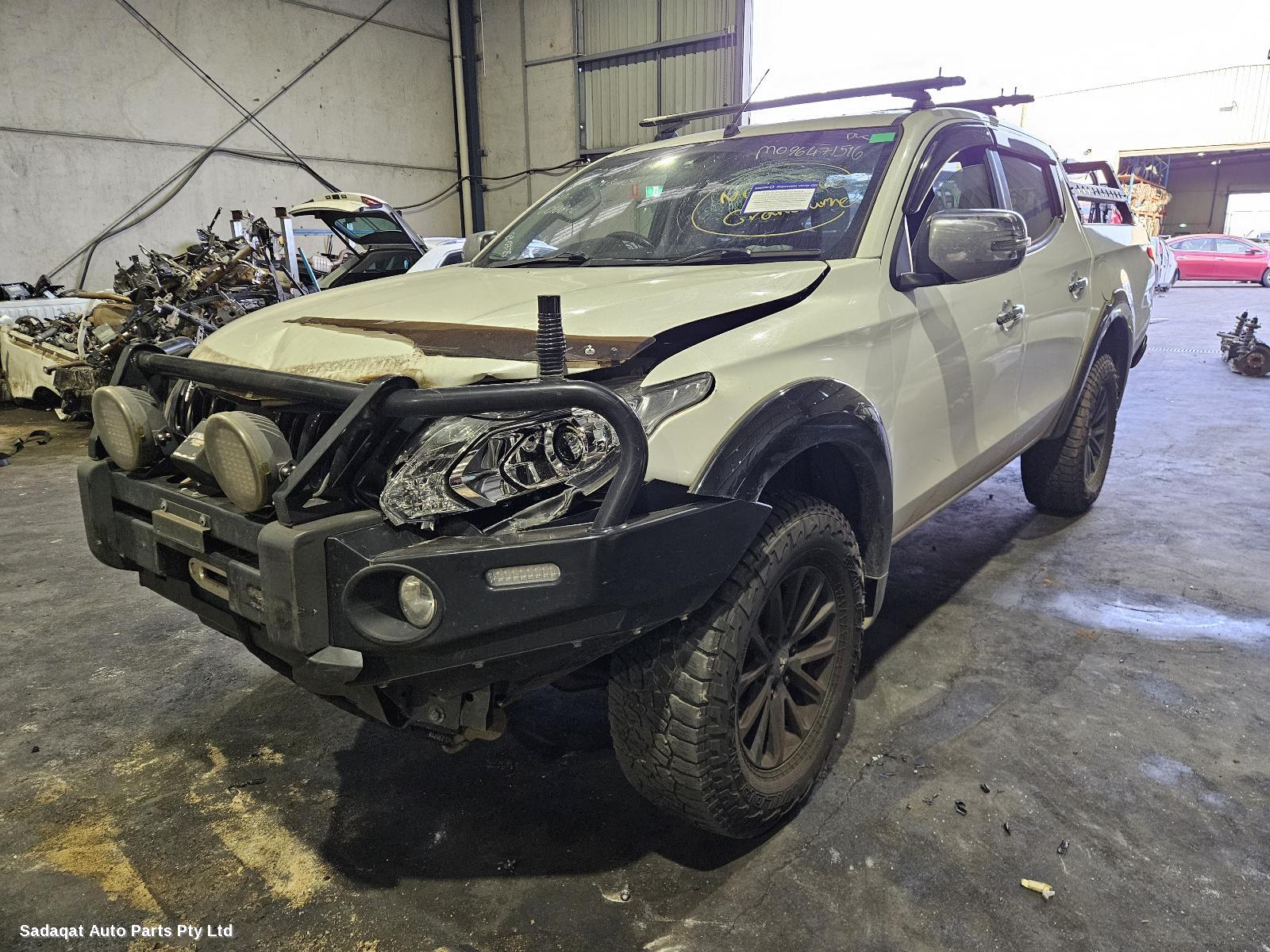 Mitsubishi Triton Right Door Mirror