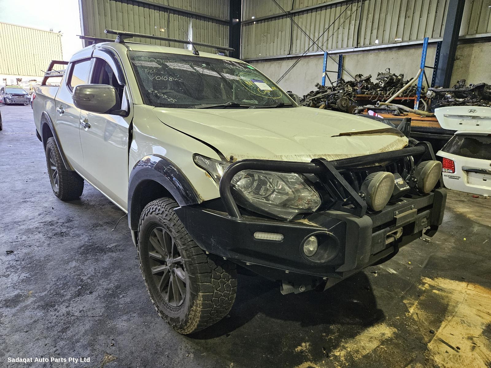 Mitsubishi Triton Right Door Mirror