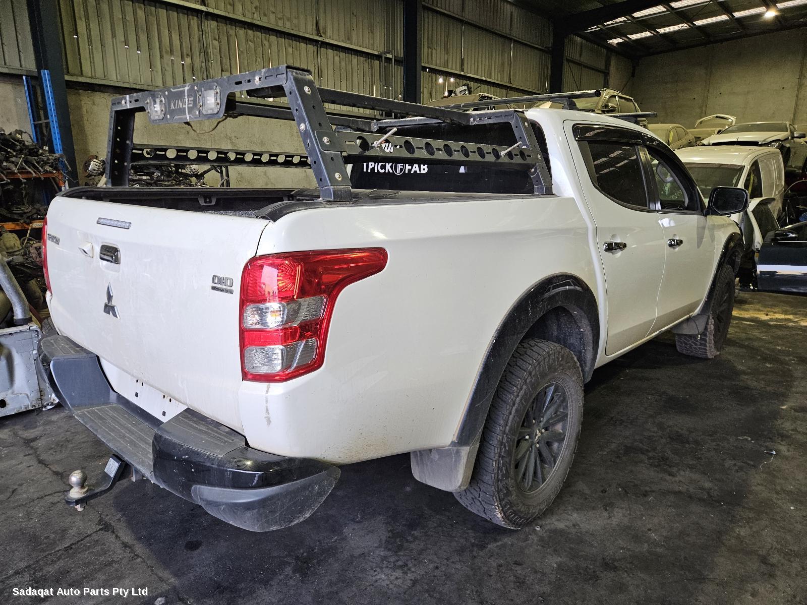 Mitsubishi Triton Right Door Mirror