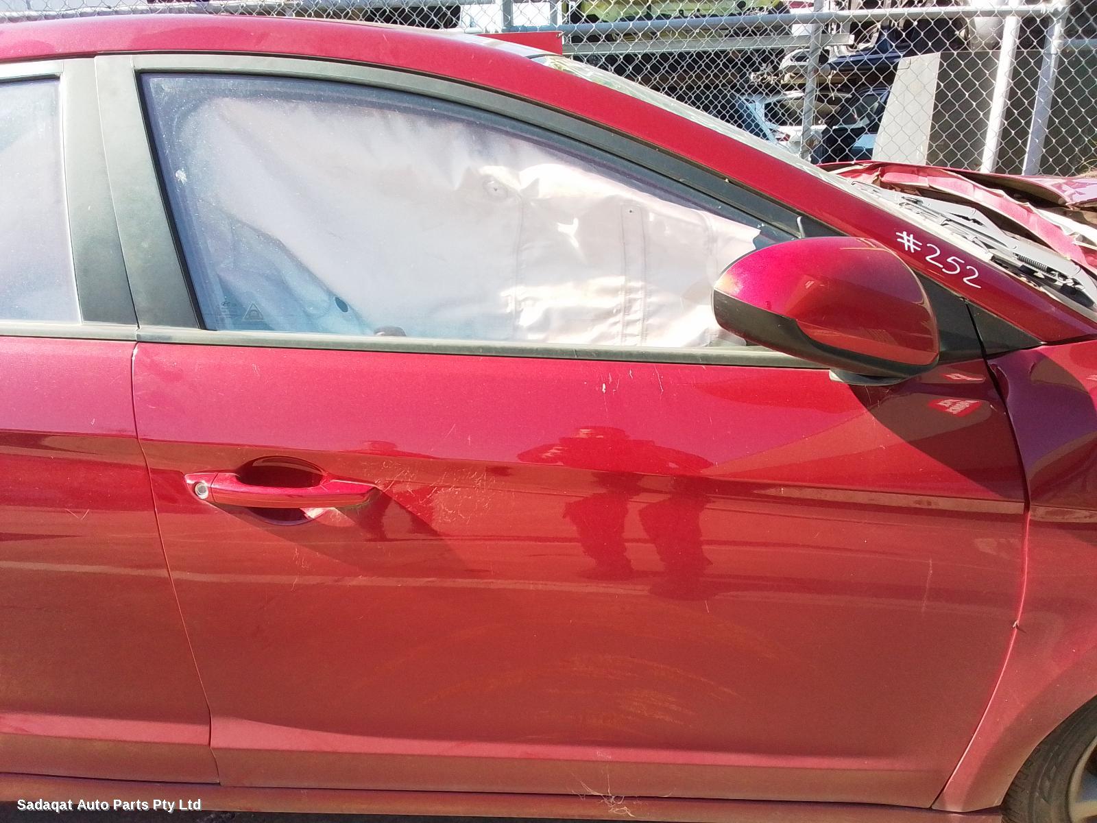 Hyundai Elantra Left Door Mirror