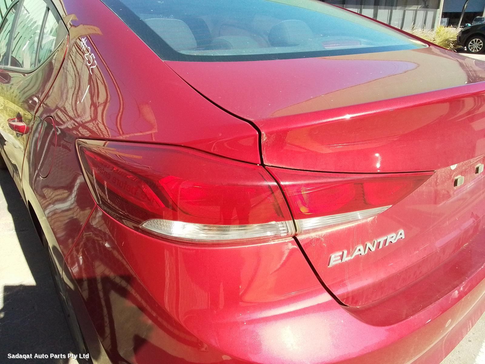 Hyundai Elantra Left Door Mirror