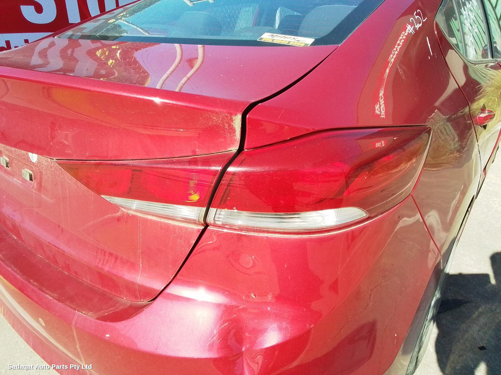 Hyundai Elantra Left Door Mirror