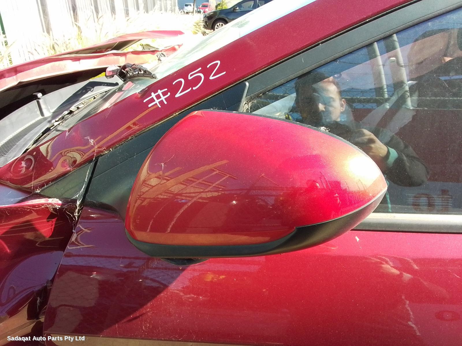 Hyundai Elantra Left Door Mirror