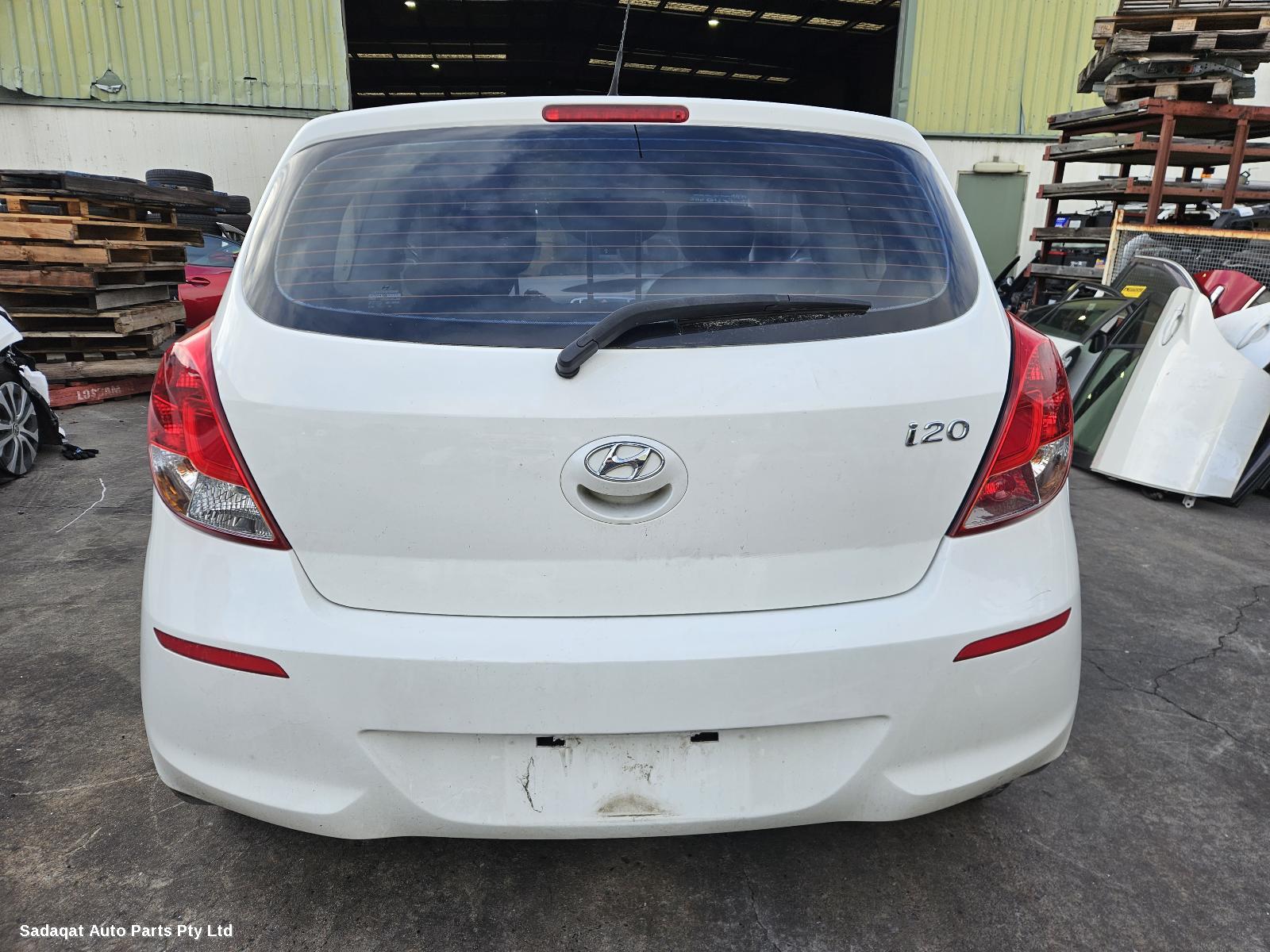 Hyundai I20 Bonnet Hinge/strut