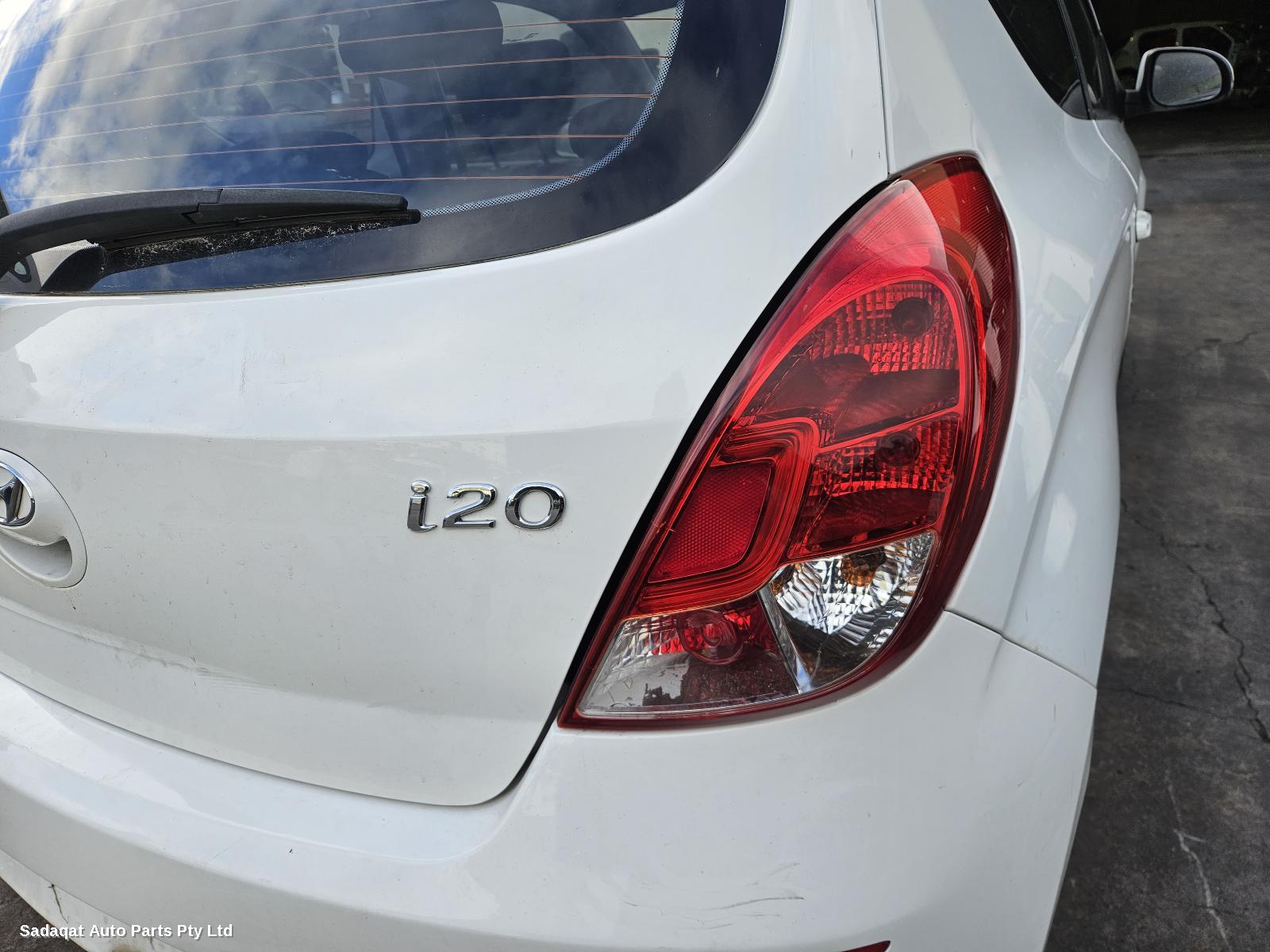 Hyundai I20 Bonnet Hinge/strut