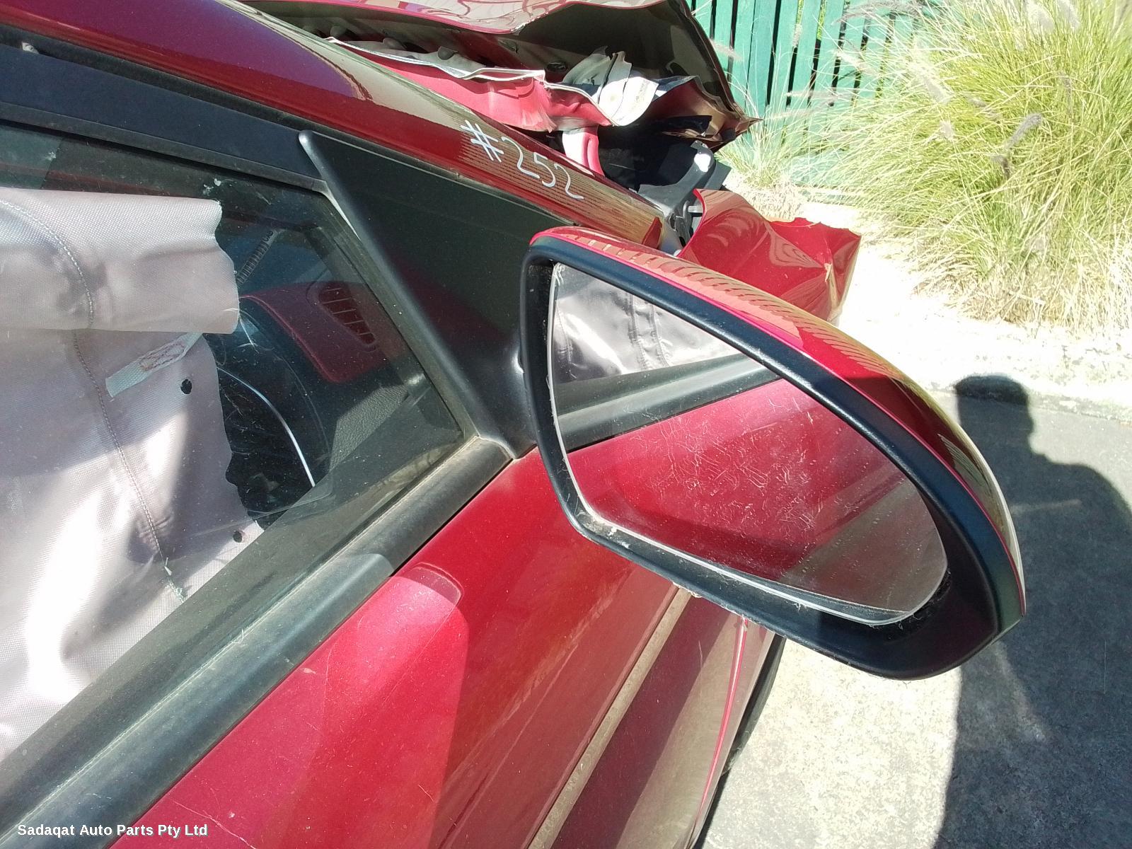 Hyundai Elantra Left Door Mirror