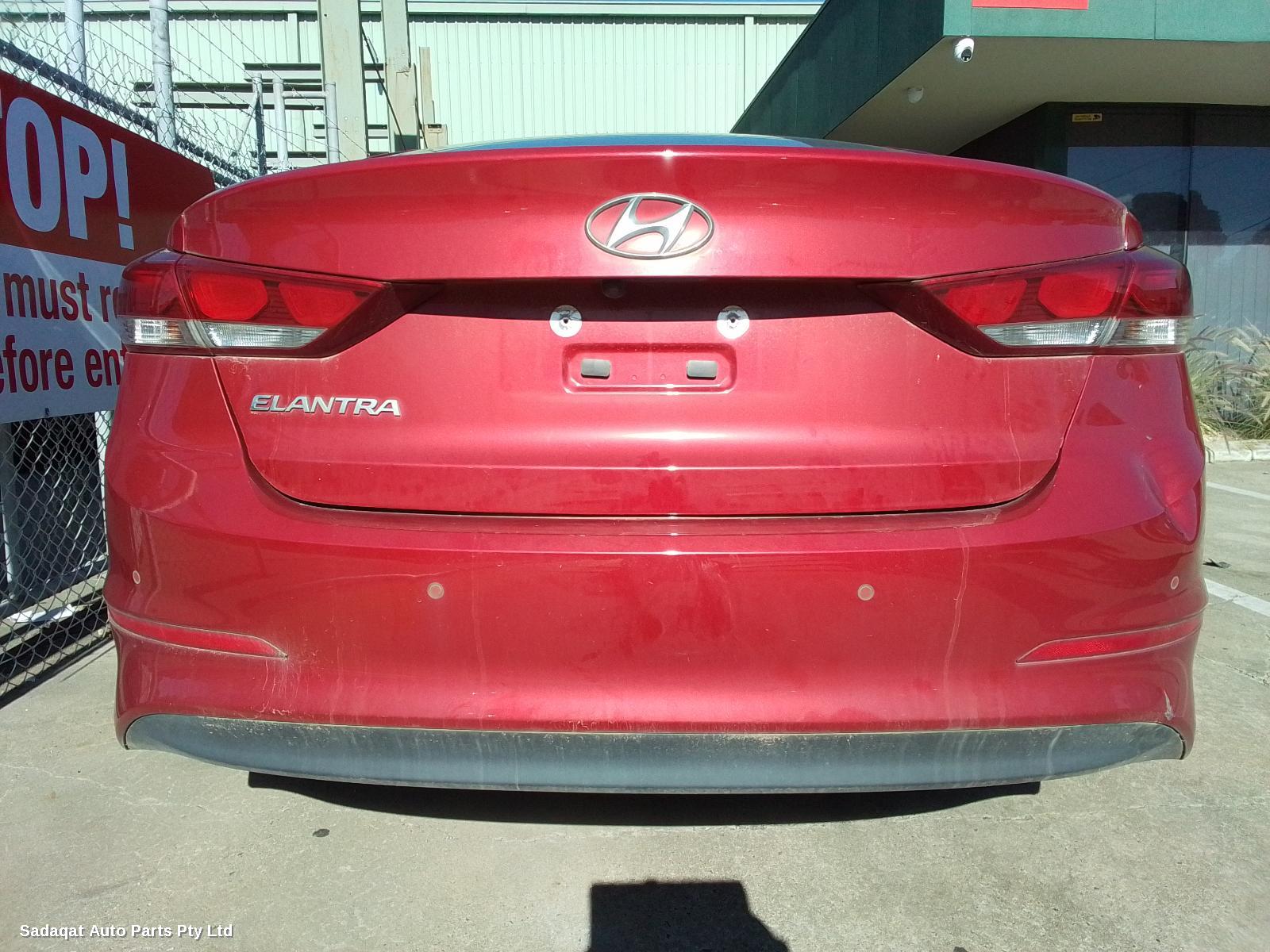 Hyundai Elantra Left Door Mirror