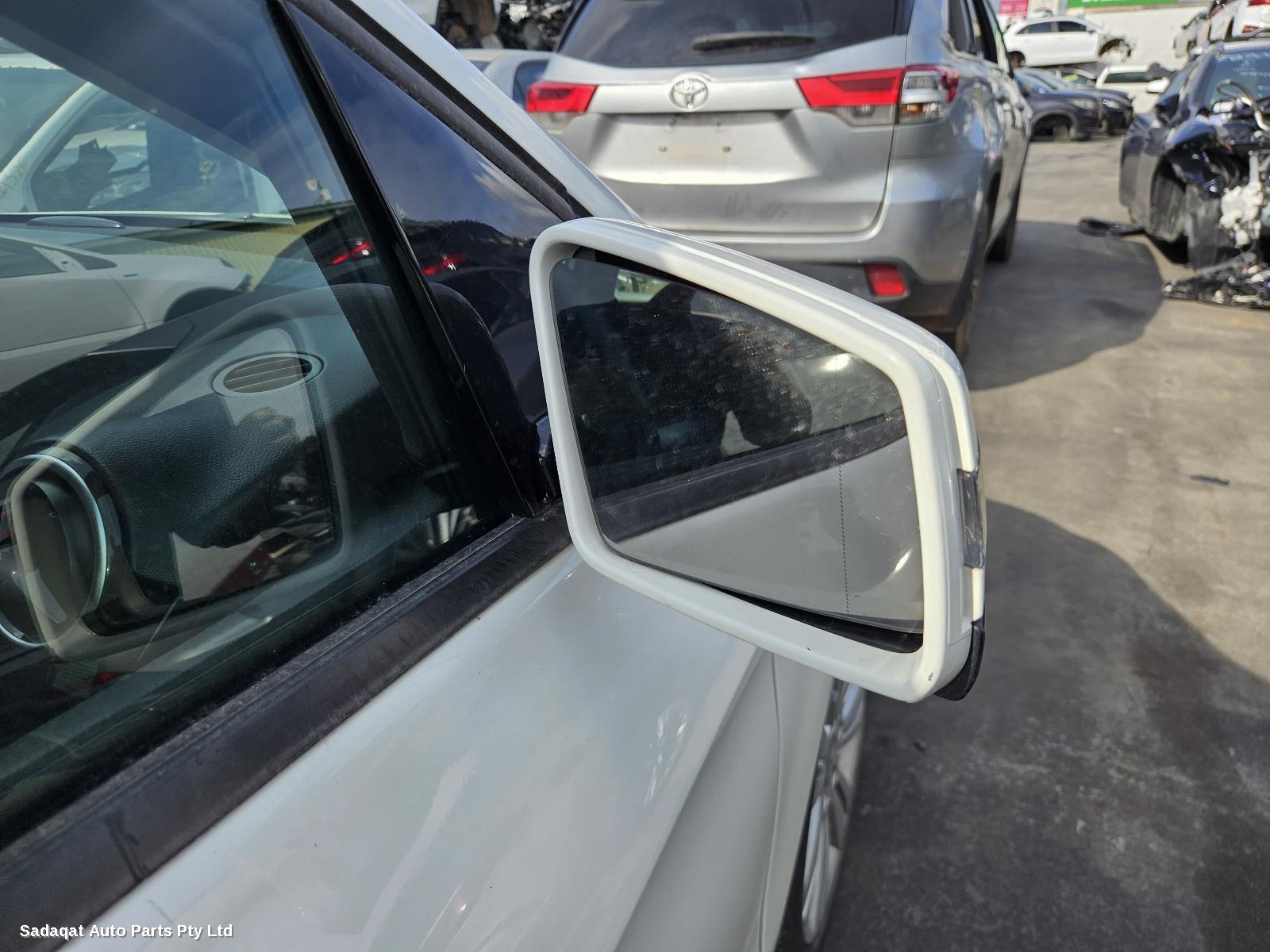Mercedes B Class Right Door Mirror