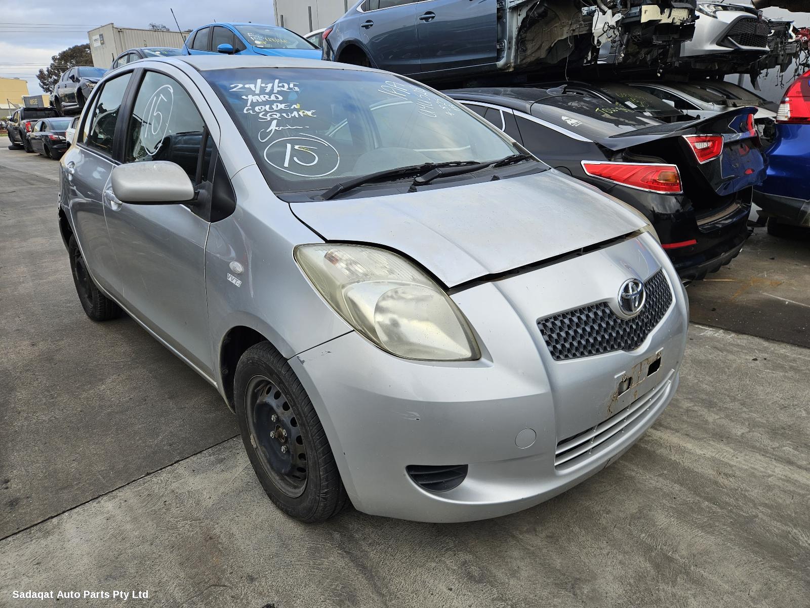 Toyota Yaris Right Door Mirror