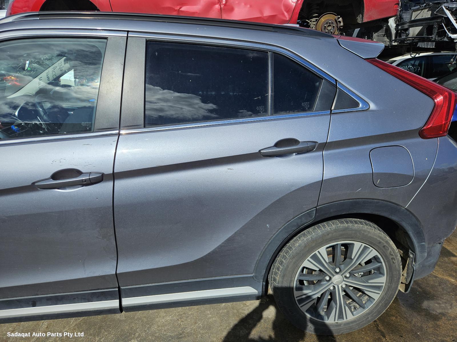 Mitsubishi Eclipse Cross Right Front Door Window