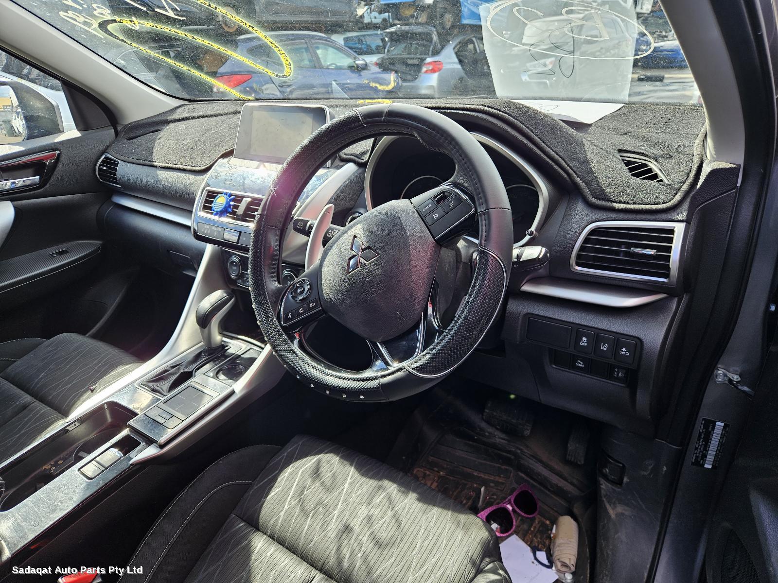 Mitsubishi Eclipse Cross Right Front Door Window