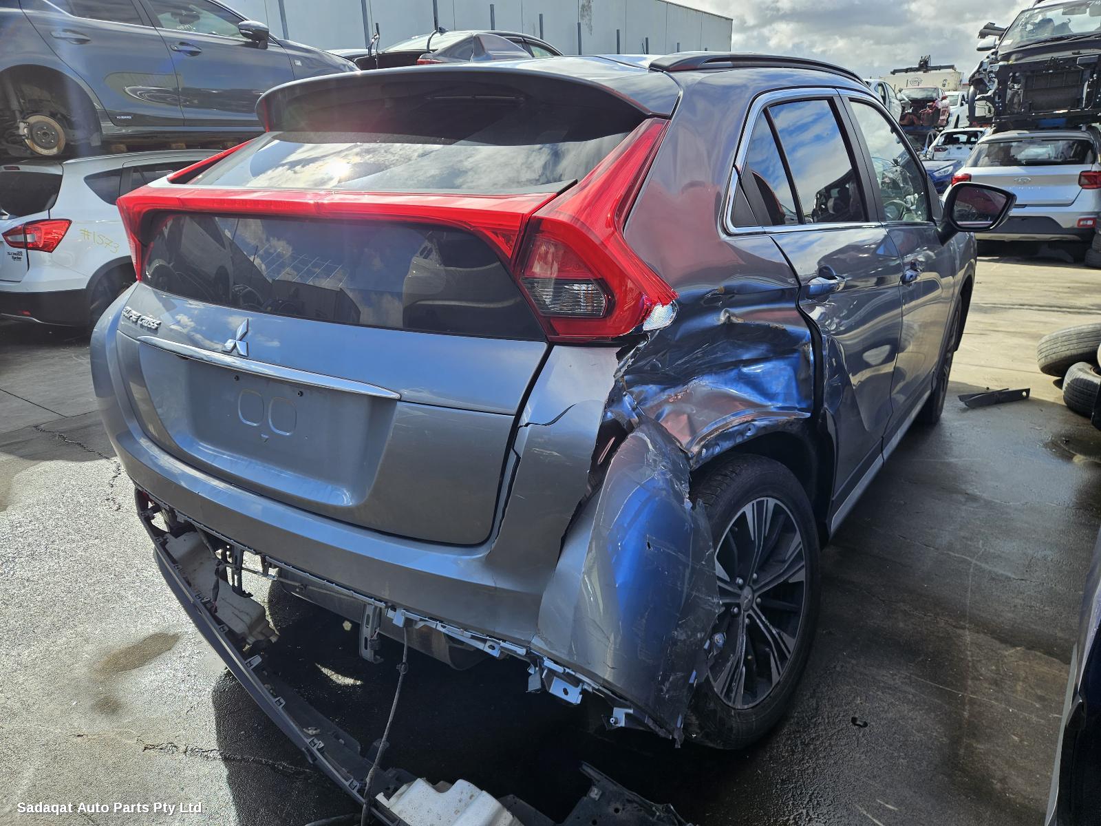 Mitsubishi Eclipse Cross Right Front Door Window