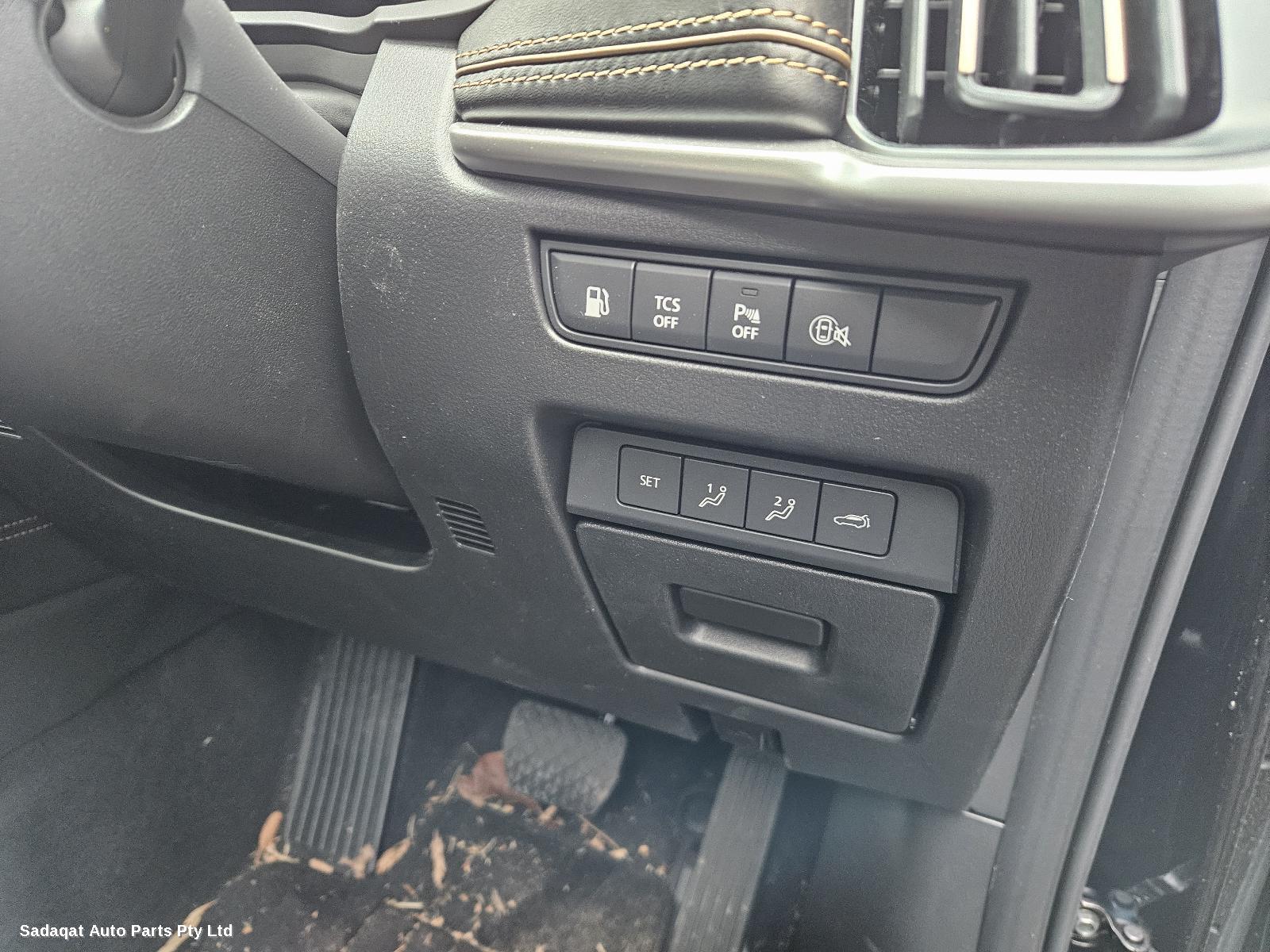 Mazda Cx80 Right Front Hub Assembly