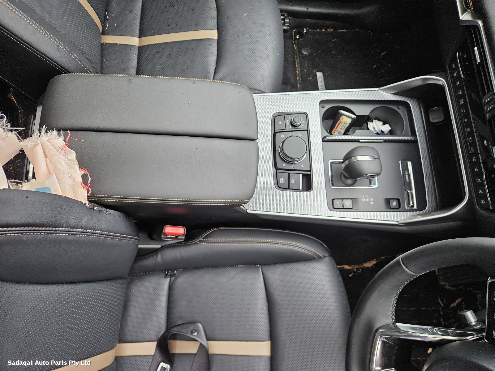 Mazda Cx80 Right Front Hub Assembly