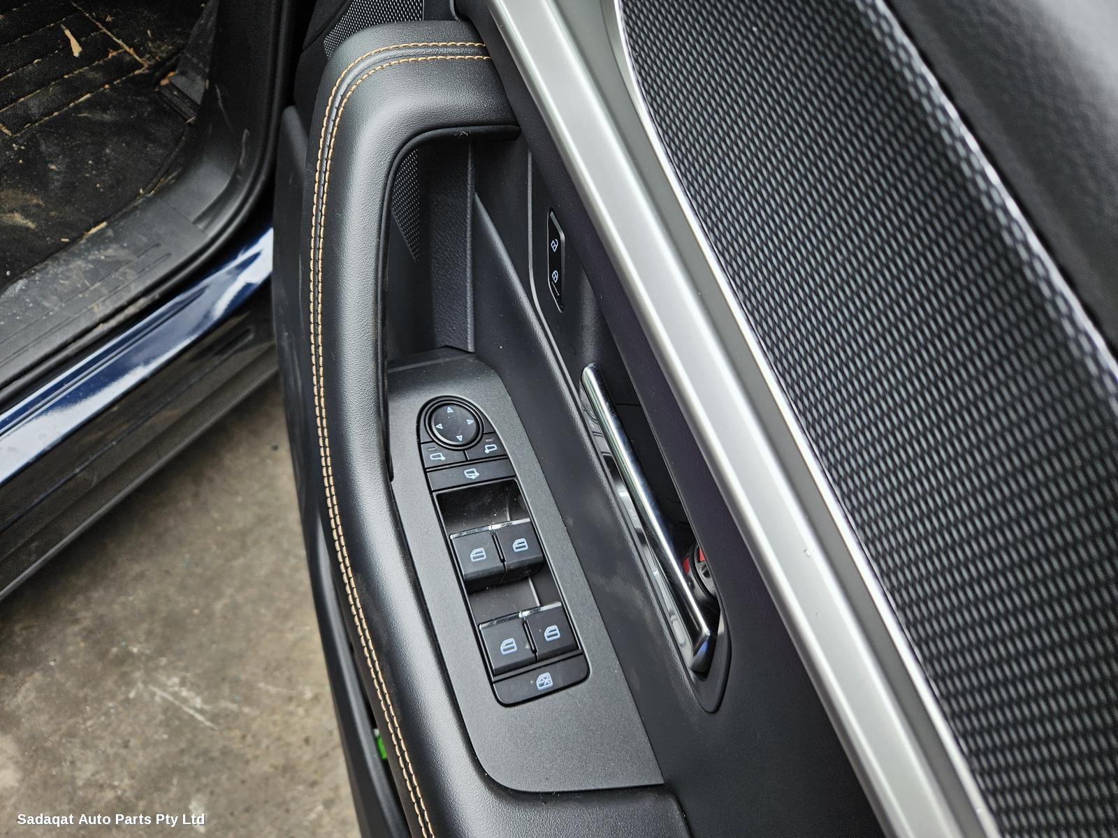 Mazda Cx80 Right Front Hub Assembly