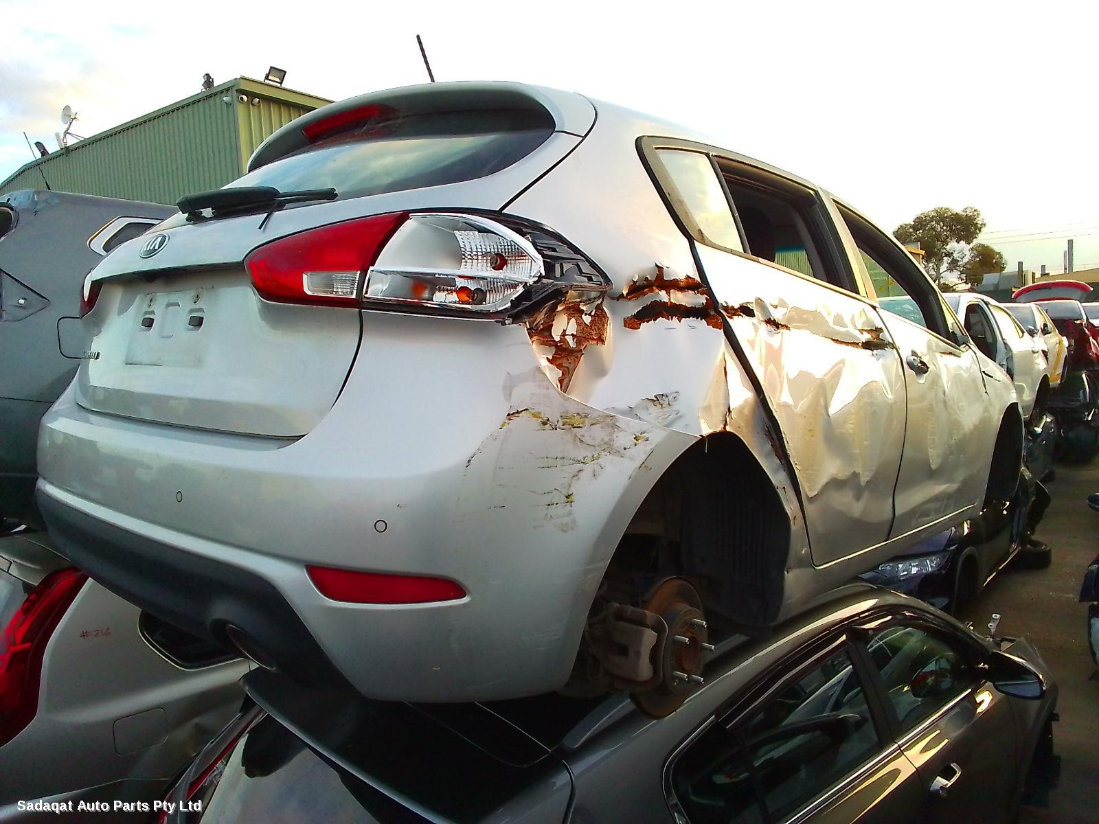 Kia Cerato Left Taillight