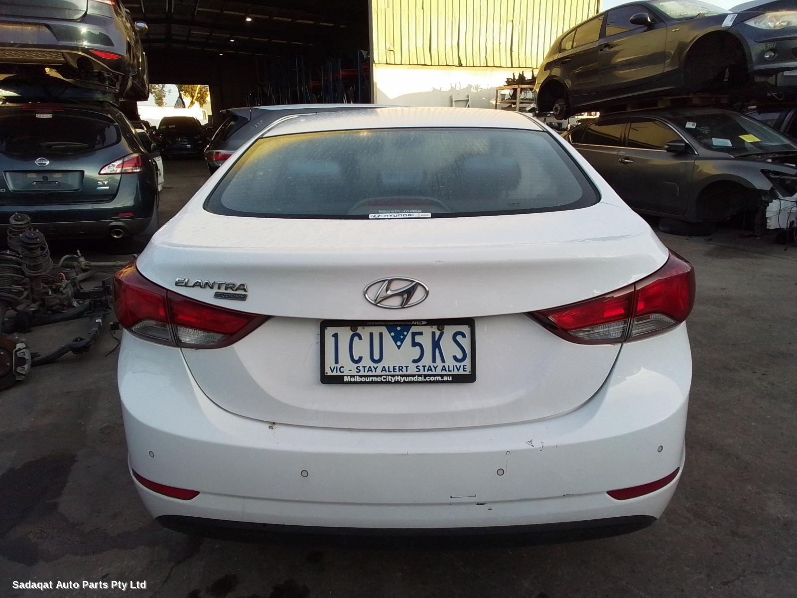 Hyundai Elantra Left Indicator/fog/side