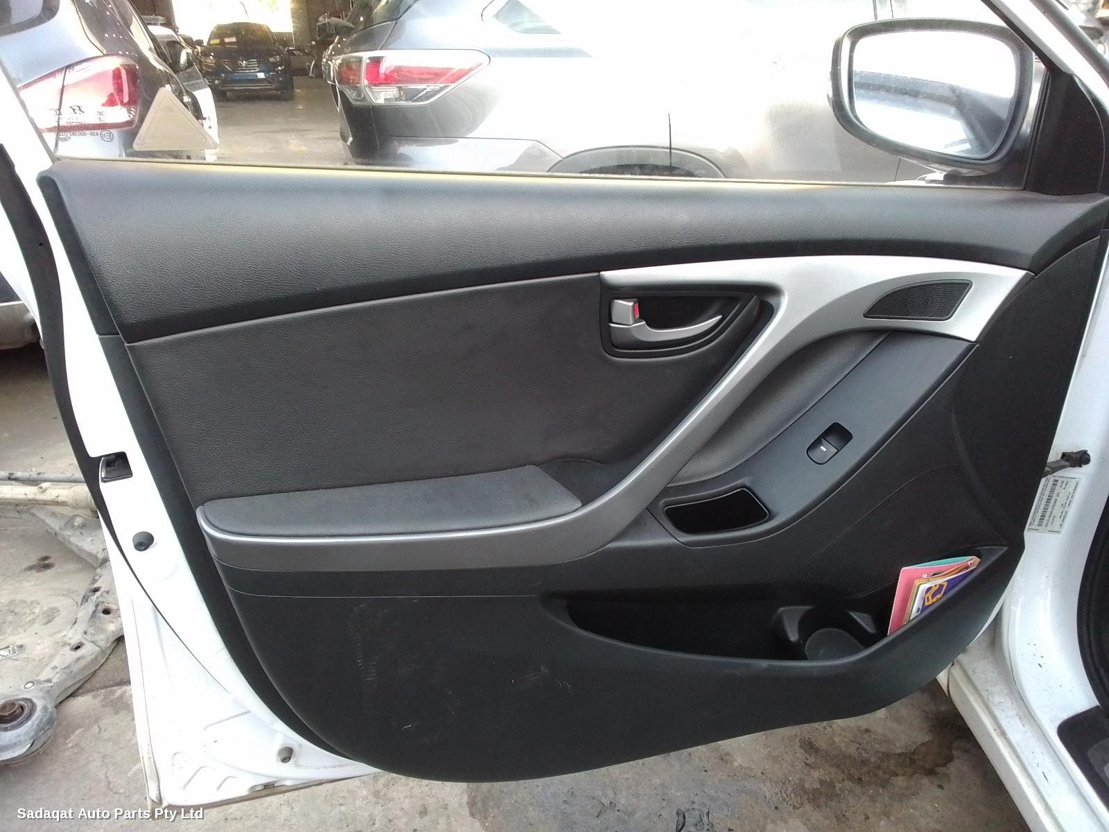 Hyundai Elantra Left Indicator/fog/side