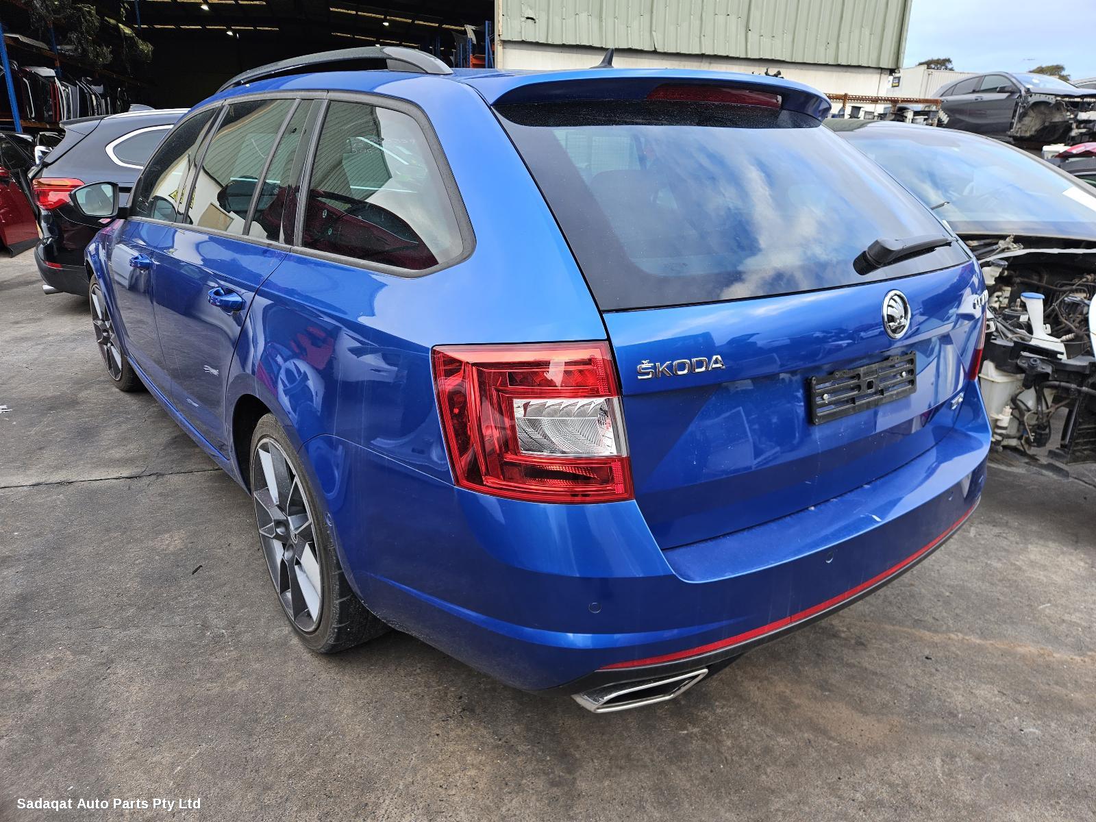 Skoda Octavia Sunvisor