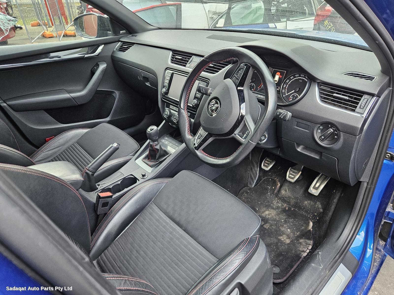 Skoda Octavia Sunvisor