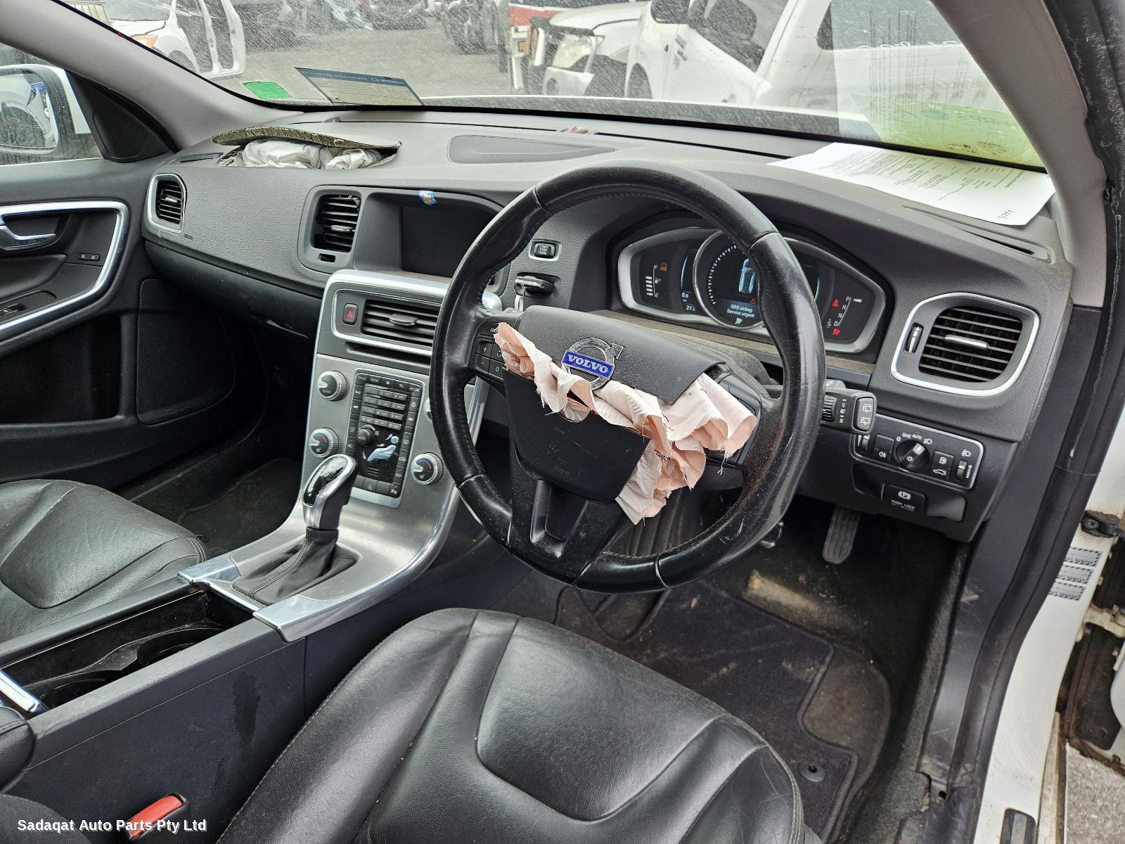 Volvo S60/v60 Left Taillight