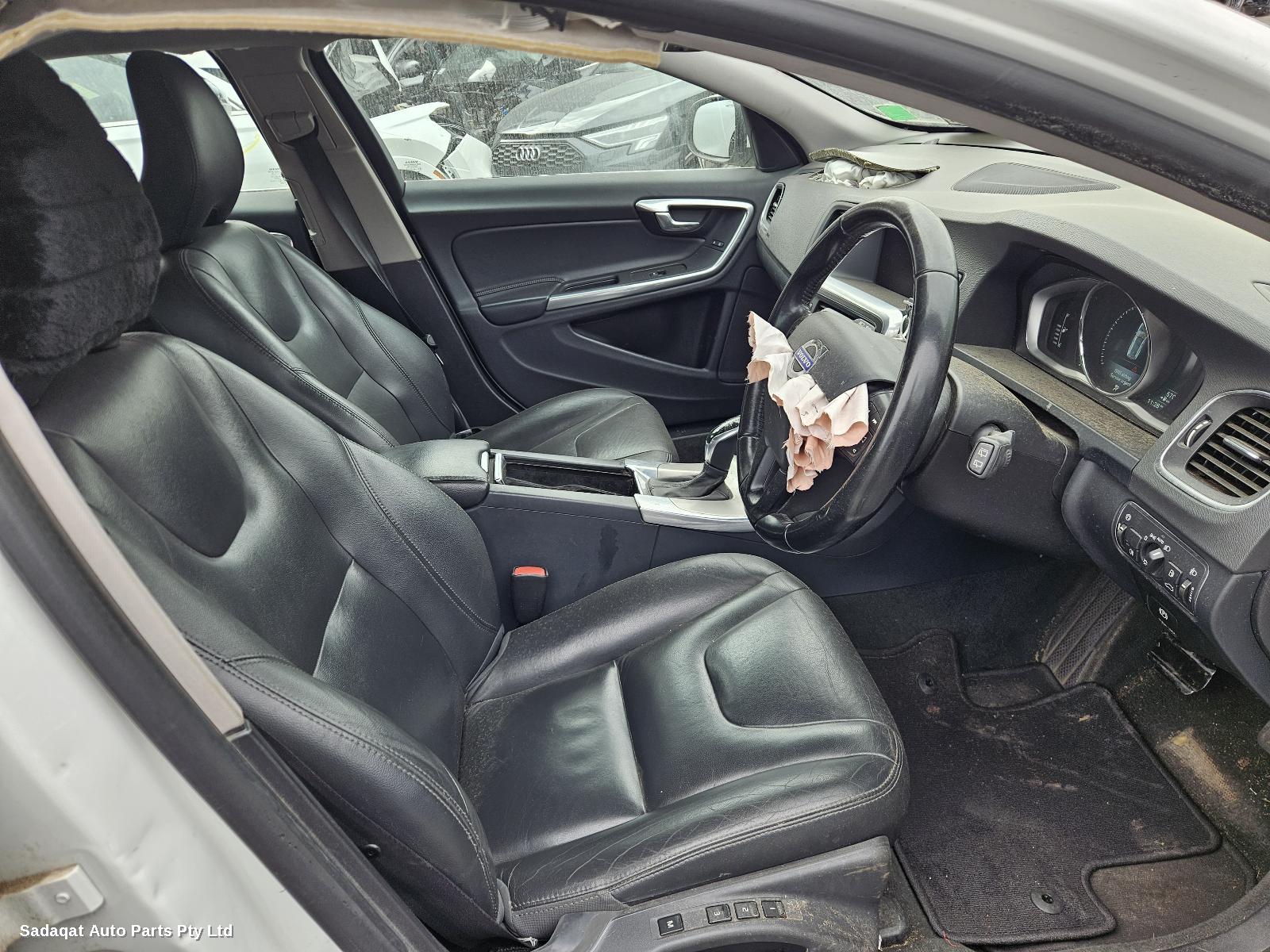 Volvo S60/v60 Left Taillight