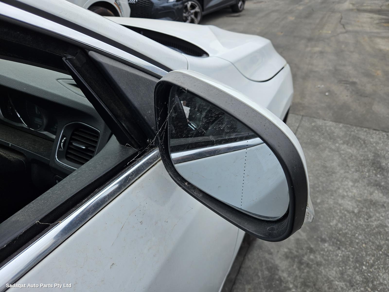 Volvo S60/v60 Left Taillight