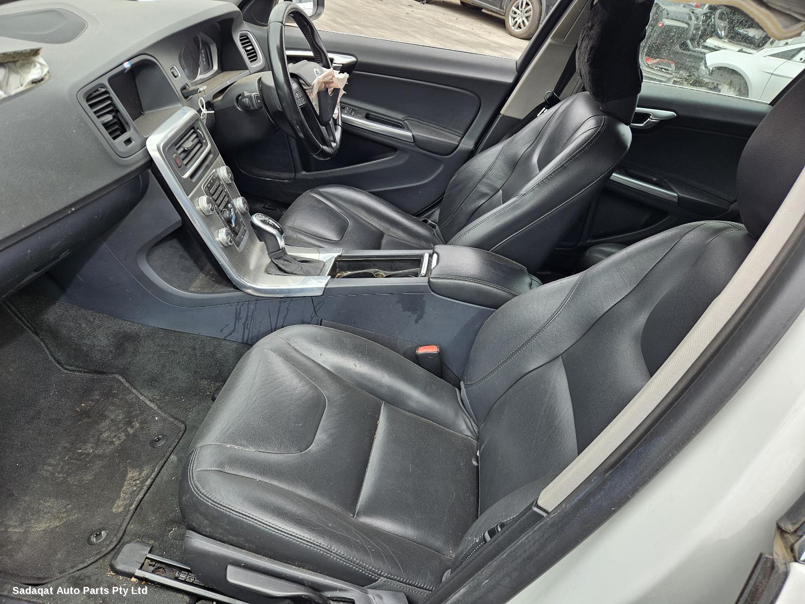 Volvo S60/v60 Left Taillight