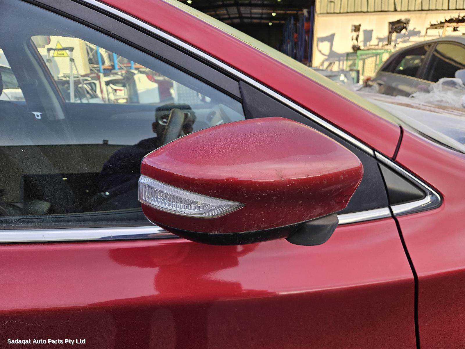 Nissan Pulsar Left Guard