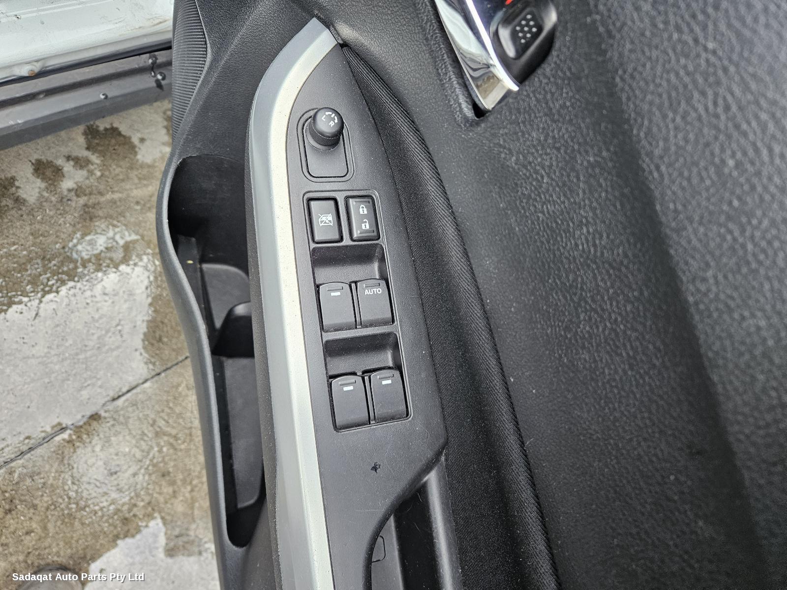 Suzuki Vitara Left Taillight